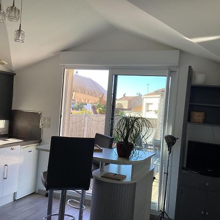 Apartament Chaleureux T2 30 M2 Et Sa Terrasse Bois 18 M2 La Rochelle  Zewnętrze zdjęcie