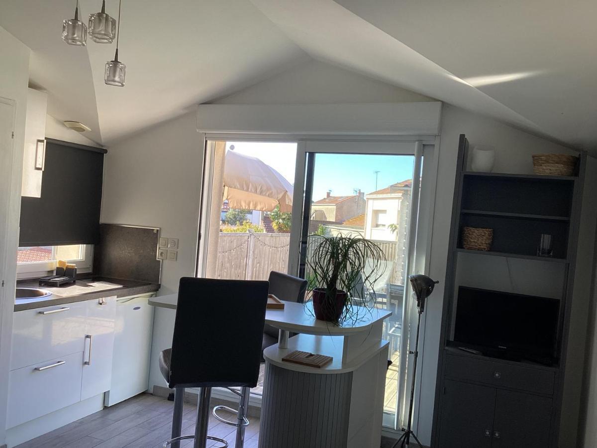 Apartament Chaleureux T2 30 M2 Et Sa Terrasse Bois 18 M2 La Rochelle  Zewnętrze zdjęcie